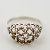 Ezüst(Ag) lánchálós gyűrű, jelzett, méret: 56, nettó: 1,9 g