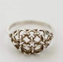 Ezüst(Ag) lánchálós gyűrű, jelzett, méret: 56, nettó: 1,9 g