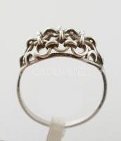 Ezüst(Ag) lánchálós gyűrű, jelzett, méret: 56, nettó: 1,9 g