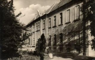 65 db MODERN fekete-fehér magyar városképes lap a 60-as évekből / 65 MODERN black and white Hungaria...