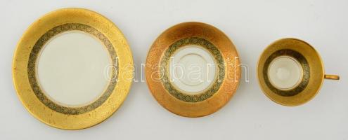 Trettau csésze és alj + süteményes tányér, matricás, jelzett, hibátlan