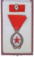 1985. Munka Érdemrend bronz fokozata, Br zománcozott kitüntetés mellszalaggal, szalagsávval és miniatűrrel dísztokban T:1-