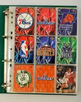 Nagy kosaras kártya gyűjtemény, számos értékes darabbal, közte hologramosak is, igényesen rendezve, ...