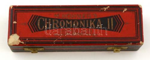 cca 1940 M. Hohner Chromonika II harmonika, eredeti kopottas tokjában, h: 14 cm., tok h: 16.5 cm