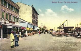 Grado, Via della Spiaggia, Cafe Wien A. Bartusch / street view with shops, cafe