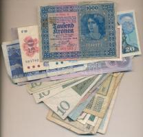 30db-os vegyes külföldi bankjegy tétel, közte Ausztria, Csehszlovákia, Románia, Weimari Köztársaság T:III,III- 30pcs of various banknotes, including Austria, Czechoslovakia, Romania, Weimar Republic C:F,VG