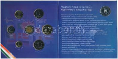 2004. 1Ft-100Ft (7xklf) forgalmi sor dísztokban, valamint 2004. 50Ft Cu-Ni "Magyarország az Eur...