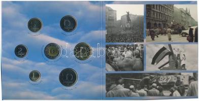2004. 1Ft-100Ft (7xklf) forgalmi sor dísztokban, valamint 2004. 50Ft Cu-Ni "Magyarország az Eur...