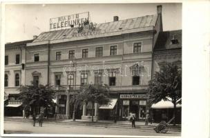 Kolozsvár, Cluj; O. M. I. H. turista és diákszálló, gyógyszertár, Schildkraut Jenő üzlete / tourist and student hotel, pharmacy, shop (felületi sérülés / surface damage)