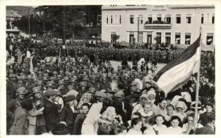 1938 Ipolyság, Sahy; bevonulás, Lengyel szálloda / entry of the Hungarian troops, hotel, Ipolyság visszatért So. Stpl (EK)