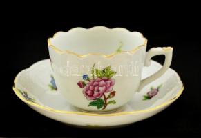 Herendi Eton mintás porcelán csésze és alj, kézzel festett, jelzett, hibátlan, csésze: 6.5x4.5 cm, alj: d: 11.5 cm.