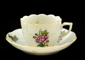 Herendi Eton mintás porcelán csésze és alj, kézzel festett, jelzett, hibátlan, csésze: 6.5x4.5 cm, alj: d: 11.5 cm.