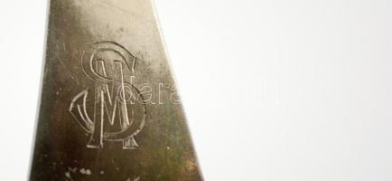 Ezüst (Ag.) húsvilla monogrammal, jelzett, mesterjeggyel, h: 26,5 cm, nettó 100,9 g