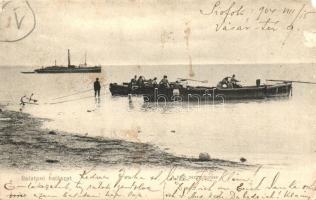 Balaton, Halászat, a háló partra húzása. Kiadja Balázsovich Gyula fényképész (EM)