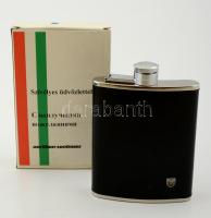 Fém flaska, műbőr borítással, dobozban, újszerű állapotban. m: 13 cm