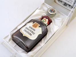 1981 Vinum Tokajense Passum, 5 puttonyos tokaji aszú, eredeti dobozában, 0,3 l