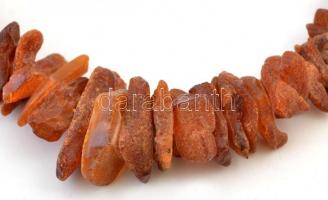 Borostyán nyaklánc, h: kb. 70 cm