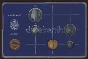 Hollandia 1982. 5c-2 1/2G (5klf db) + zseton forgalmi sor szettben T:BU