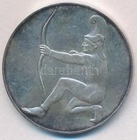 NSZK 1972. "Olympische Spiele München (Olimpiai Játékok München)" jelzett Ag emlékérem (27,76g/0.925/40mm) T:2 kis ph., patina FRG 1972. "Olympische Spiele München (Olympic Games München)" marked Ag commemorative medal (27,76g/0.925/40mm) C:XF small edge error, patina