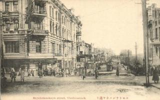 Vladivostok, Suyetolanskaya street, tram, shop; Chinese text (Rb)