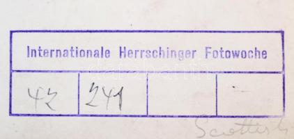 cca 1960-1970 Borbély Mihály: Kétfelé, a hátoldalán pecséttel jelzett, kiállításon szerepelt művészf...