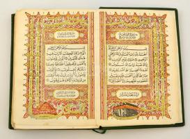 Al-Quran. Díszes, kissé kopott gerincű műbőr kötésben, díszes kezdőlapokkal, az első néhány lap kijá...