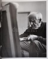 Molnár Edit: Látni és élni / To See and to Live. Bp., 2002, Interart. Papírkötésben, jó állapotban