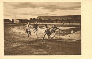 1911 FTC versenye, 4x100 méteres staféta utolsó váltásai; Radóczy, Jankovich, Petersen, Hermann; M.A.C. győzelem; Klasszikus pillanatok vállalat, Révész és Bíró műterem / Running race (EK)