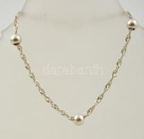 Ezüst(Ag) csavart, gyöngyökkel díszített karkötő, jelzett, h: 19,5 cm, nettó:22,2 g