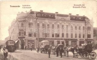 Temesvár, Timisoara; Gyárváros, Kossuth tér, villamos, Korona Bank, Deutsch Testvérek, Morgenstern Zsigmond, Steingaszner Ferenc, Wilhelm Fülöp, Goldmann S és Harring Gusztáv üzlete, lovashintók. Wágner a "Hangszer-Király" reklám a hátoldalon / square, shops, tram, carts, advertisement on the backside  (fl)