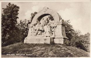 Szolnok Damjanich szobor