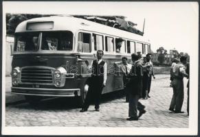 cca 1960-70 Ikarusz busz, 6x9 cm.