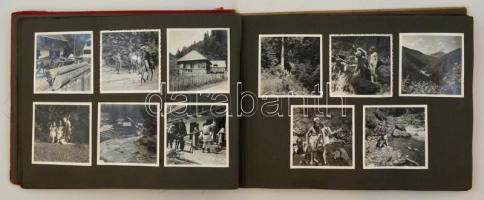 cca 1940 Hungaria fotóalbum, kb. 130 fotó és 4 db rajz, erdélyi nyaralás képei, a legvégén 4 rajz, az egyik jelzett.
