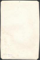 Lussa Vince (1924-2006): Térdelő akt, fotó, hátulján pecséttel jelzett, vágott sarkokkal, kis sérülé...