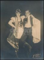 cca 1930-1940 Táncosok, Sobol Paris, Georgis Géza Művészügynökség, pecséttel jelzett, 17x23 cm