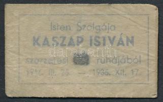 cca 1935 Ereklye, Kaszap István (1916-1935) jezsuita novícius szerzetesi ruhájának egy darabja, borítékban