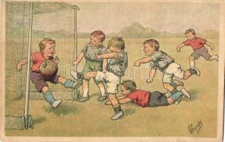 Football playing boys, B. K. W. I. 401-6 s: Feiertag (fa)