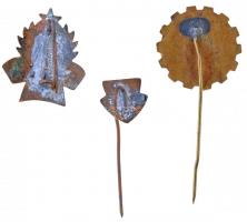 DN "Hajtómű és Felvonógyár Törzsgárda" fém jelvény (20mm) + DN "Agrokomplex" fém...