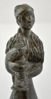 Jelzés nélkül: Női figura. Ólom, m: 23 cm