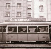 1969 Budapesti villamos ,,csak bérlettel utazóknak felirattal, szabadon felhasználható vintage negatív, 6x6 cm