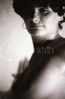 cca 1972 Váratlan vendég váratlan óhaja, 33 db vintage negatív, szolidan erotikus felvételek, 24x36 ...