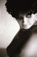 cca 1972 Váratlan vendég váratlan óhaja, 33 db vintage negatív, szolidan erotikus felvételek, 24x36 ...