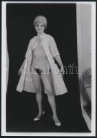 cca 1979 Közös nevező a fényképezőgép volt, 4 db szolidan erotikus fénykép, korabeli negatívokról ké...