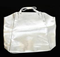 Clinique ezüst színű női táska, 41×47 cm