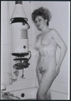 cca 1971 Nyuszi a kalapban, 3 db szolidan erotikus fénykép, korabeli negatívokról készült mai nagyít...