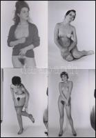 cca 1976 Szolidan erotikus fényképek tétele, 33 db vintage negatívról készült mai nagyítás, 9x13 cm / 33 erotic photos, 9x13 cm