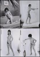 cca 1976 Szolidan erotikus fényképek tétele, 33 db vintage negatívról készült mai nagyítás, 9x13 cm ...