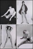 cca 1975 Szolidan erotikus fényképek tétele, 44 db vintage negatívról készült mai nagyítás, 9x13 cm ...