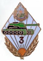 3db-os aranyozott, zománcozott katonai jelvény tétel a szocialista időszakból, közte magyar harckocsivezető jelvény és román 3. osztályú harckocsizó jelvény T:2 3pcs of gilt, enamelled military badges from the Socialism, including Hungarian Tank Driver badge and Romania 3rd Grade Tank Crew badge C:XF