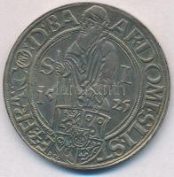 Csehország / történelmi tartomány 1525. Tallér Szent Joachim ezüstözött fém másolata dísztokban (40mm) T:2 Bohemia 1525. Joachimsthaler silver plated metal copy in case (40mm) C:XF